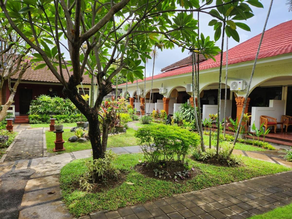 Ramayana Hotel ซานูร์ ภายนอก รูปภาพ