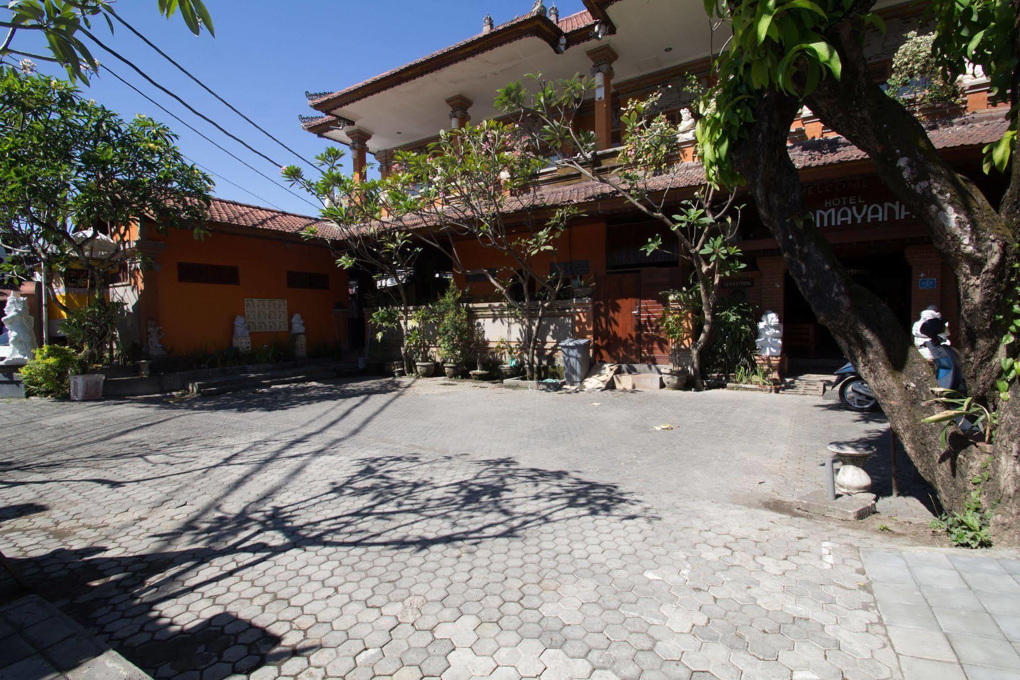 Ramayana Hotel ซานูร์ ภายนอก รูปภาพ