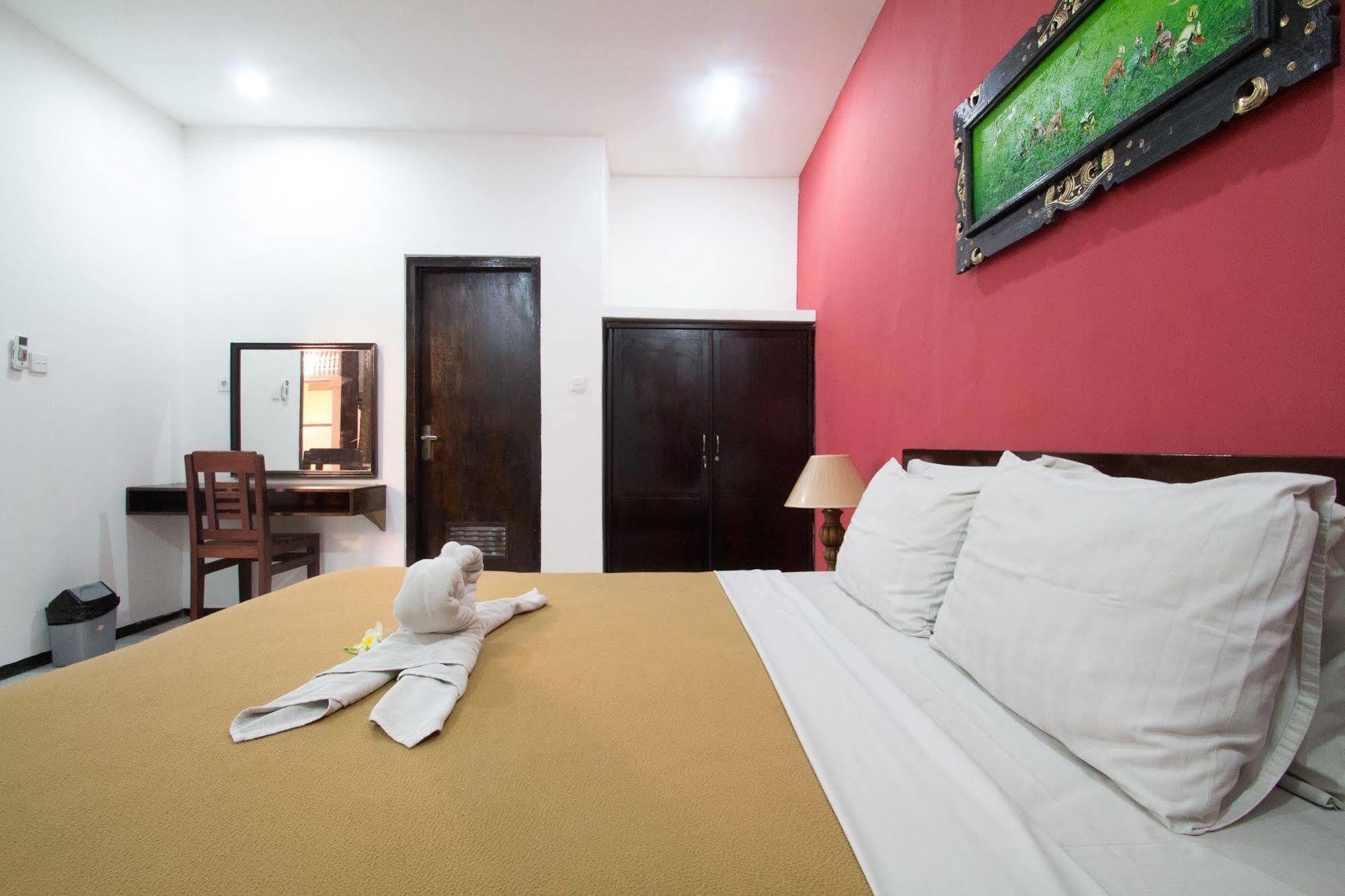 Ramayana Hotel ซานูร์ ภายนอก รูปภาพ